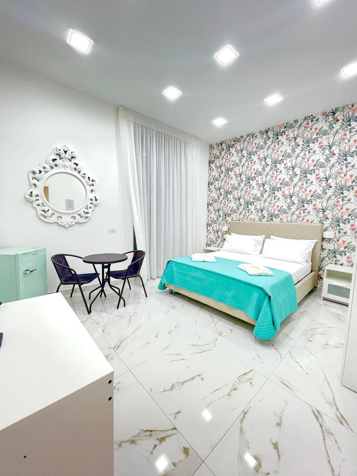 那不勒斯Virgy House住宿加早餐旅馆 外观 照片